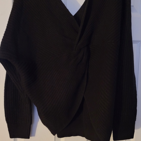 Fashion Nova Black Oversized Twist Sweater - Picture 3 of 8